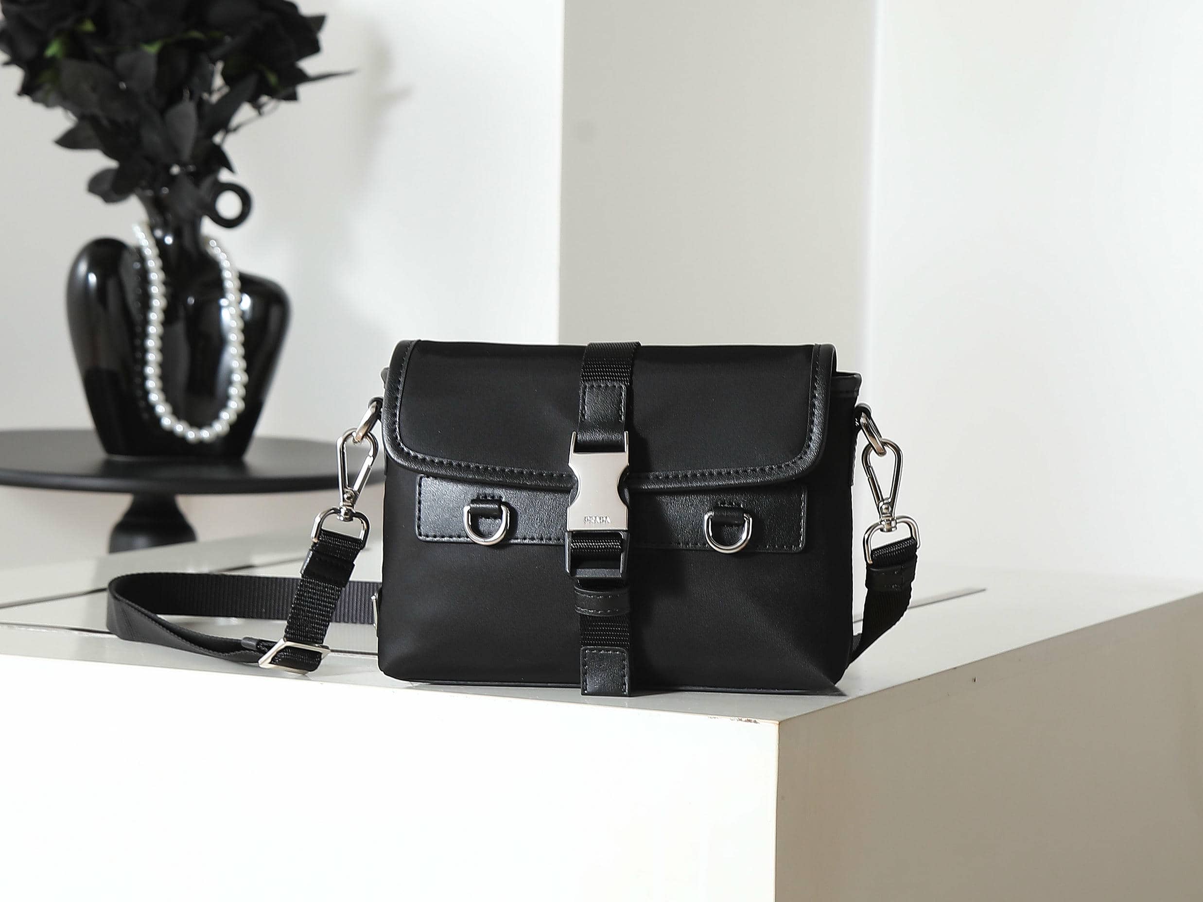 019Series-Chest Bag